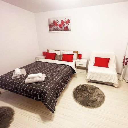 Buzz Apartment كلوج-نابوكا المظهر الخارجي الصورة