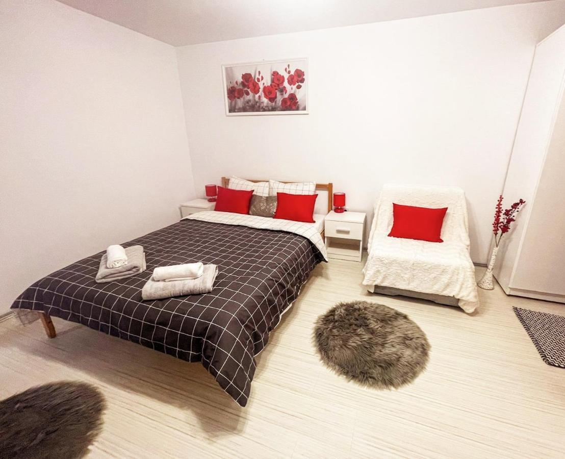 Buzz Apartment كلوج-نابوكا المظهر الخارجي الصورة